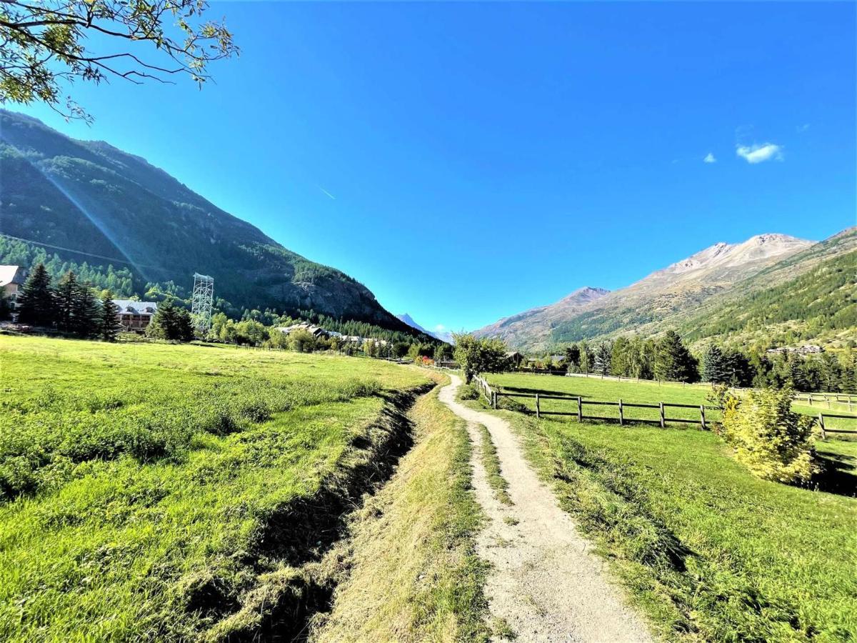 Appartement 3 Pieces, 6 Couchages A La Salle-Les-Alpes, Proche Pistes, Balcon Et Terrasse - Fr-1-330F-41 Serre Chevalier Dış mekan fotoğraf